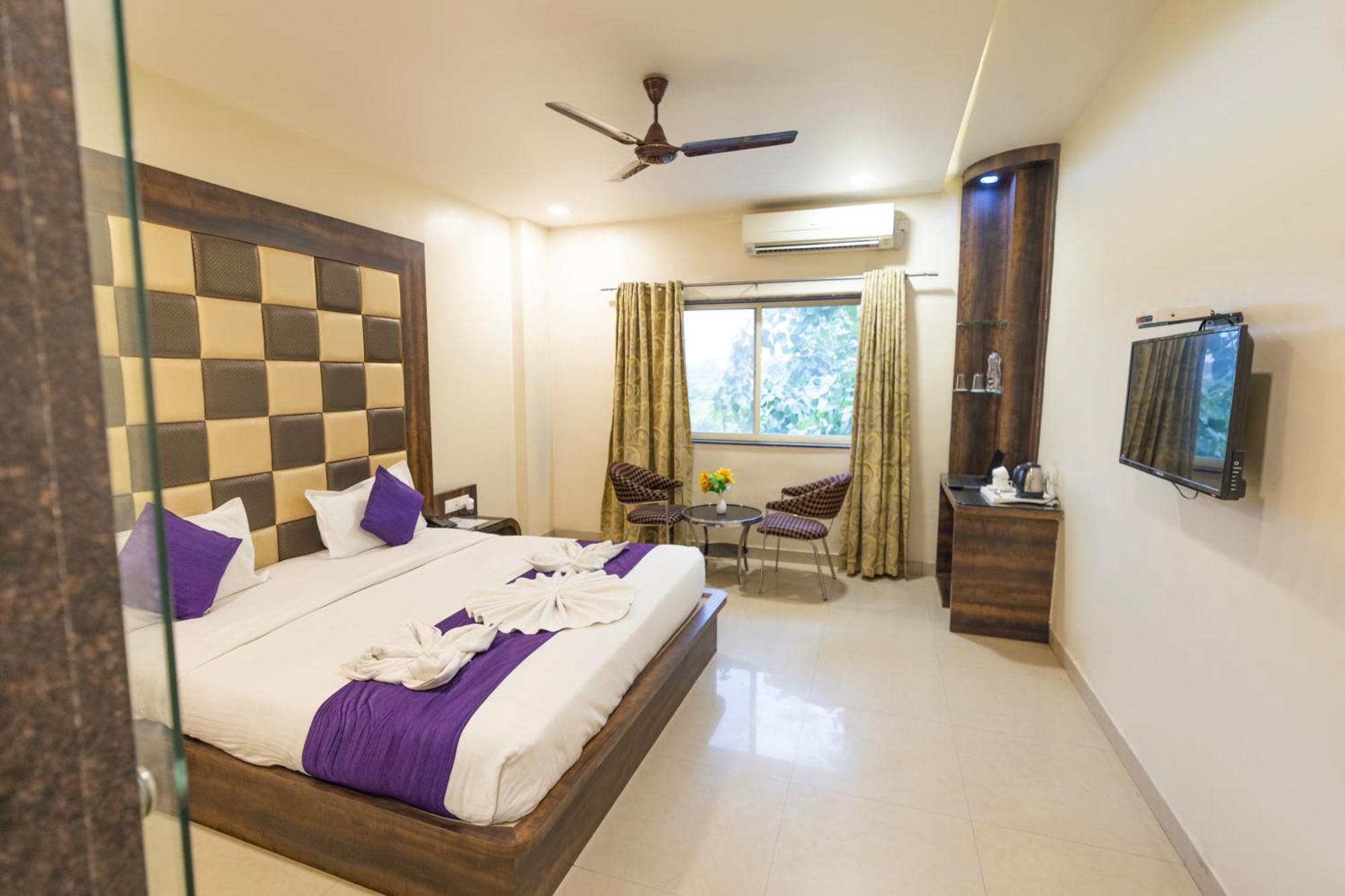 Sheetal International Hotel Raipur  Exterior photo
