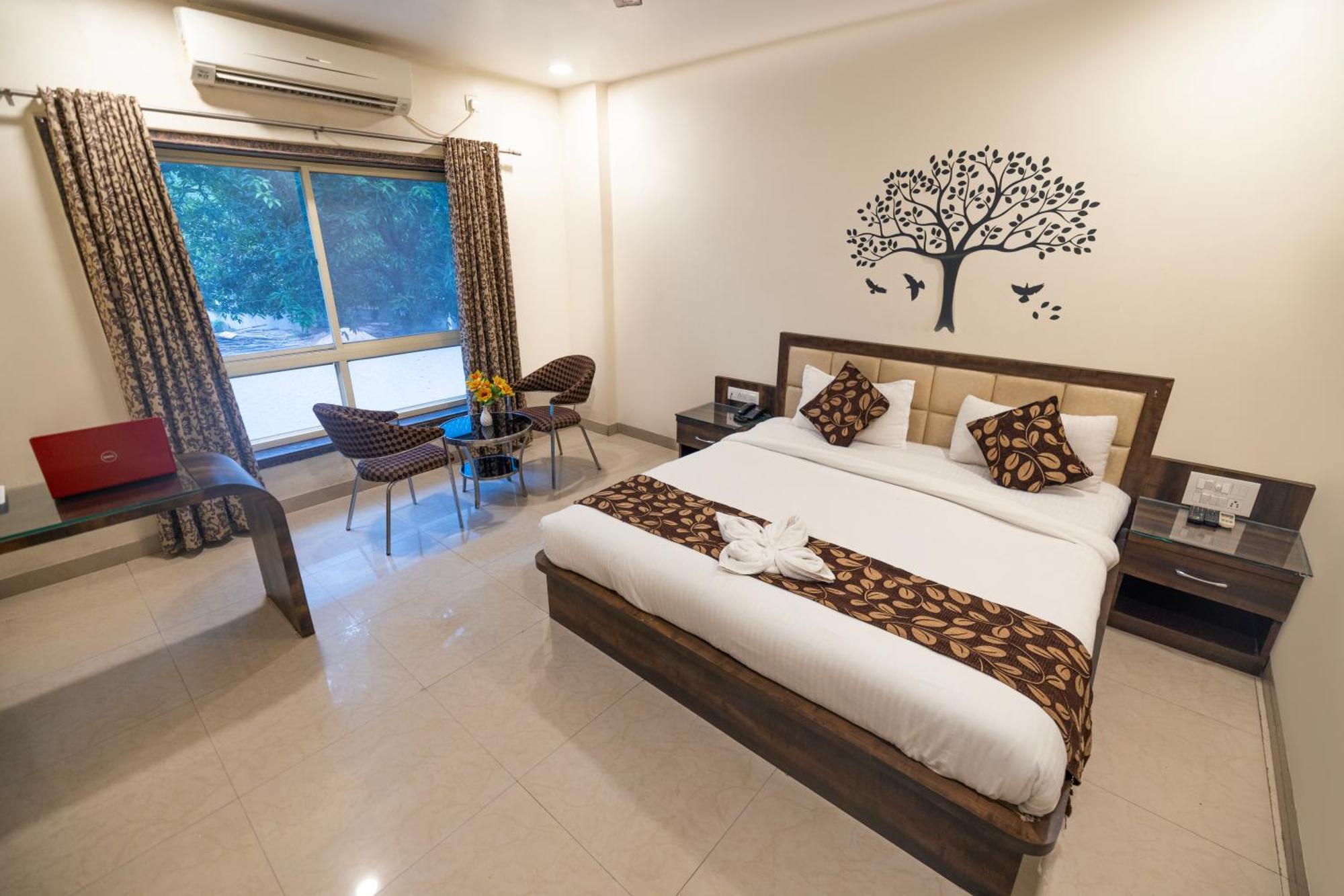 Sheetal International Hotel Raipur  Exterior photo
